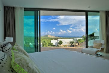 Double bedroom's wooden-glass terrace