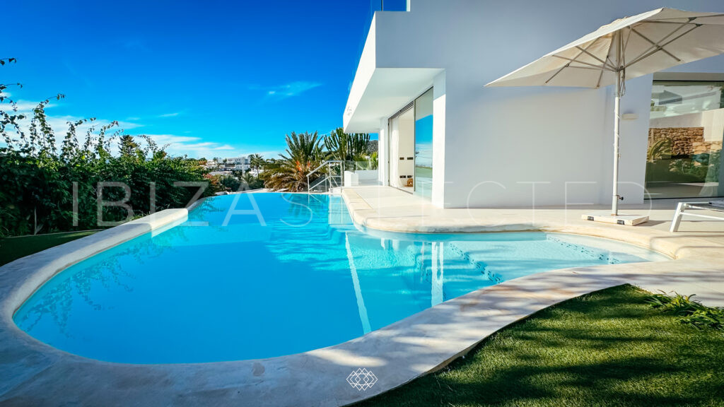 Tombenzon Villa Triple X 2024 04