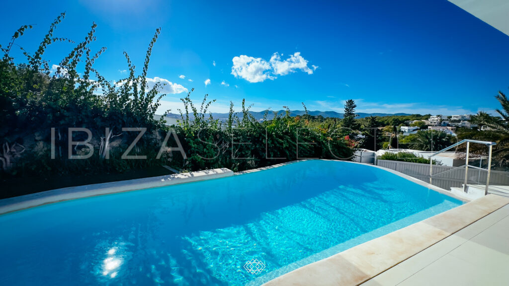 Tombenzon Villa Triple X 2024 05
