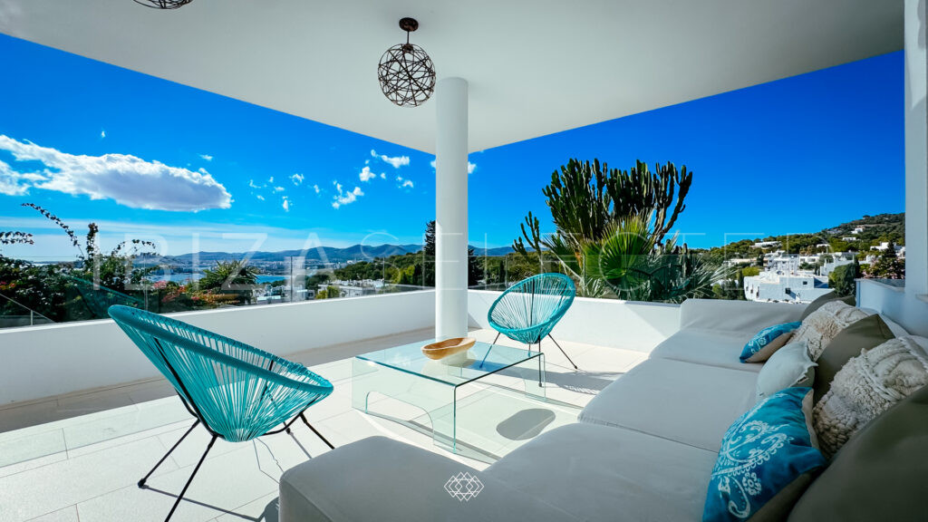 Tombenzon Villa Triple X 2024 09