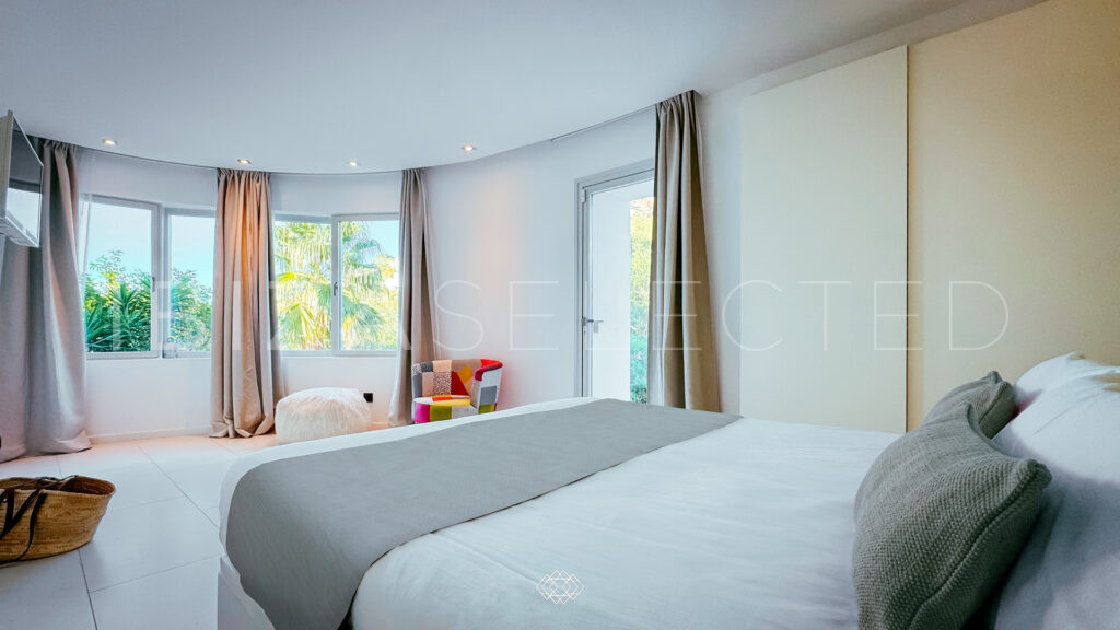 Tombenzon Villa Triple X 2024 42