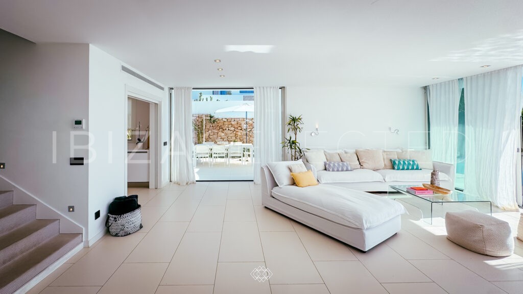 Villa Triple X 2024 26
