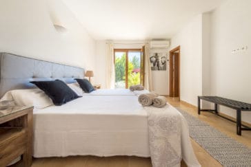 Bedroom 1 of Villa Cara in Ibiza - 2