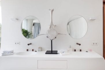 White modern double washbasin with round windows