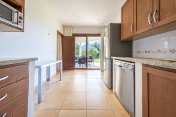 Kitchen of Villa Cara - 3
