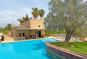 Villa Can Melanie 02