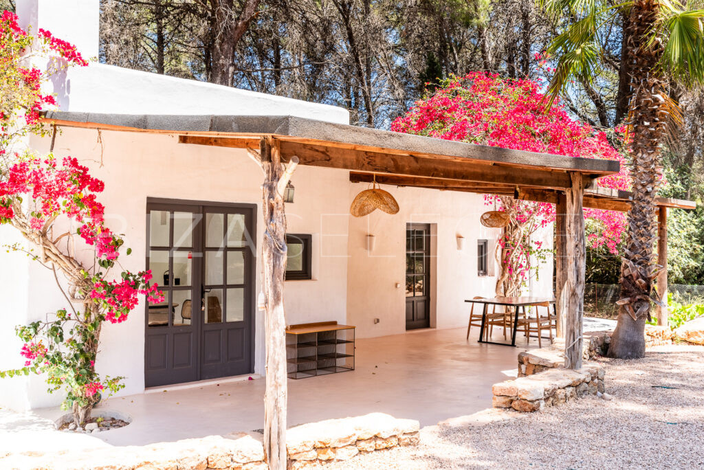 Can Xic RoderickPolak LR 74