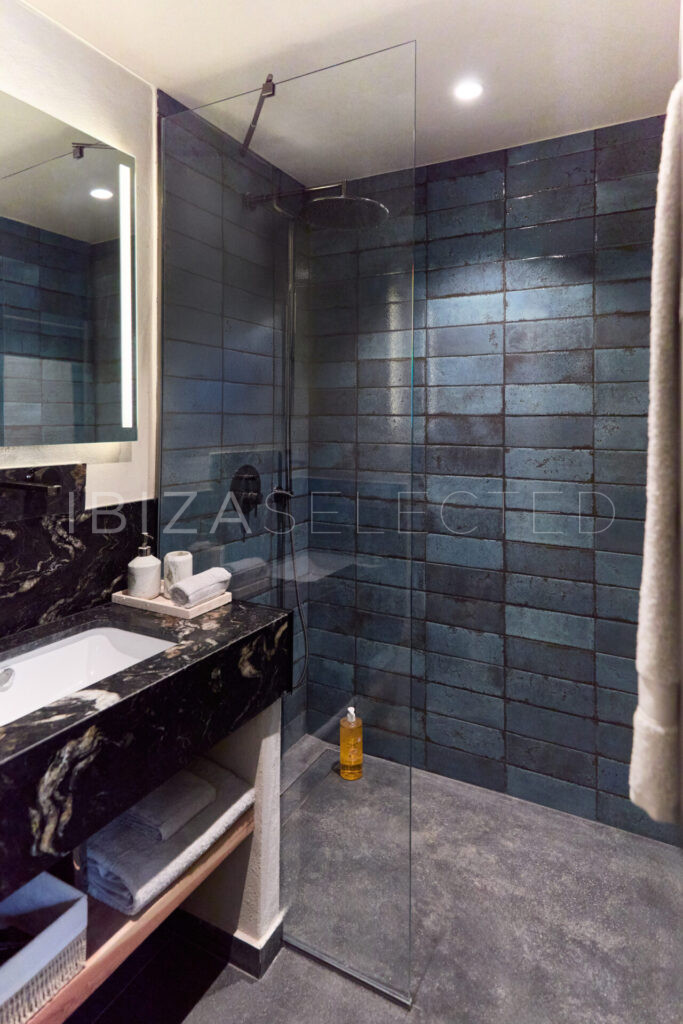 First Bedroom 8 Can Pardis