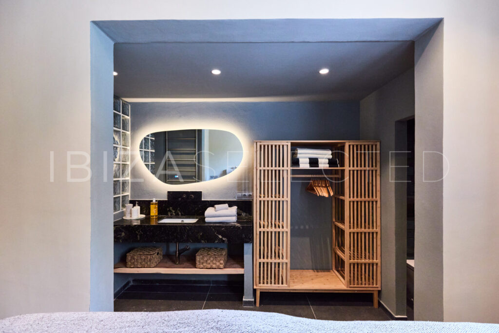 Second Bedroom 10 Can Pardis